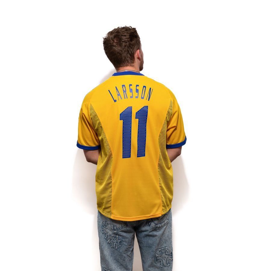 [EFKS] 2002 Sweden Size LARSSON 11 Home Apparel L (7/10)
