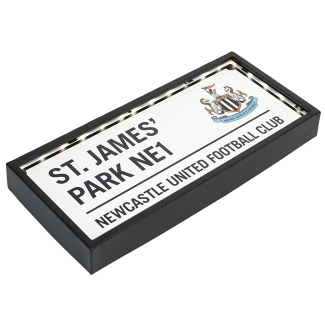 Stylish Newcastle Newcastle United FC Metal LED Street Sign for Gam...