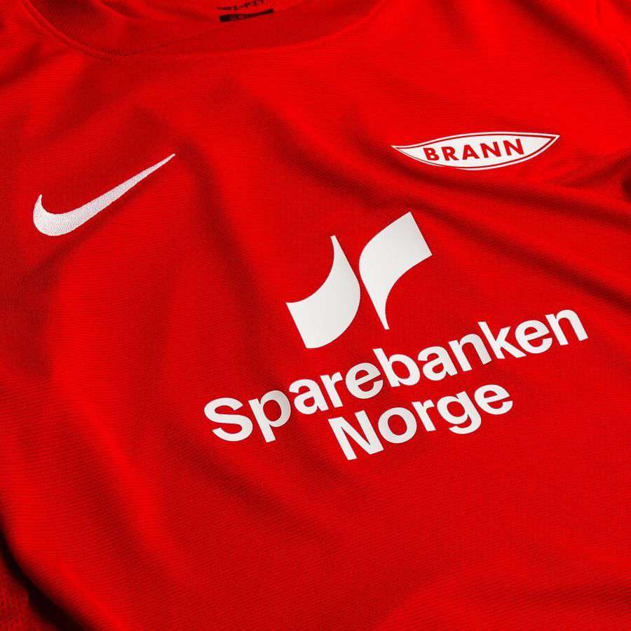 [EFKS] SK Brann Europa Home Fan Version Kit 2025/26