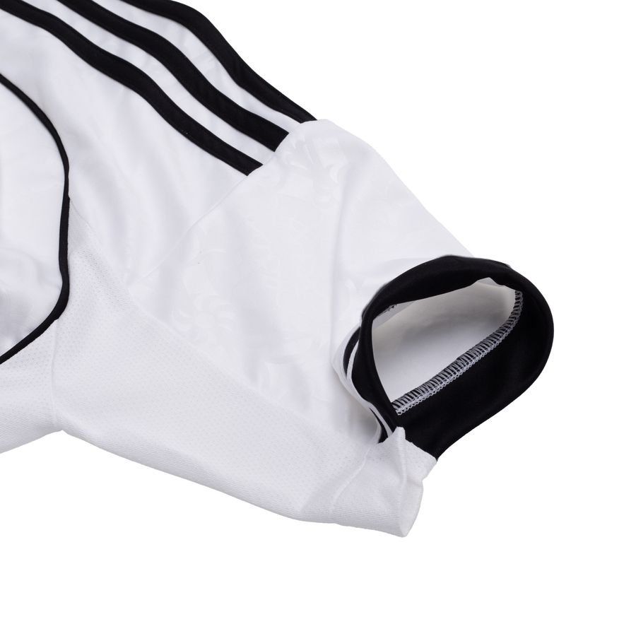 Fulham Home Shirt 2025/26 In Multiple Adult Sizes