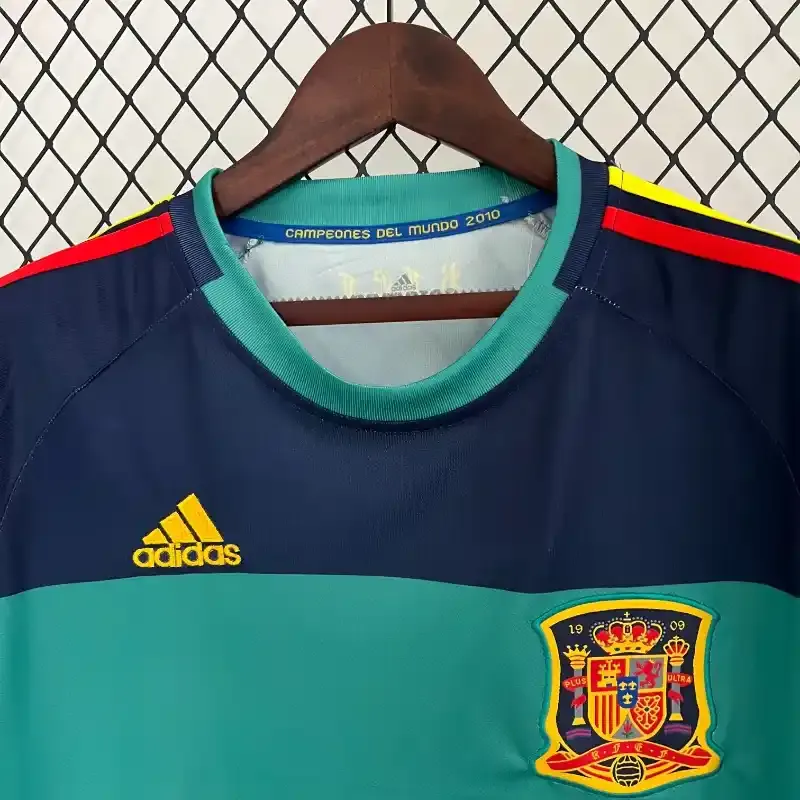 Cheap 2010 Spain Goalkeeper Soccer retro kit