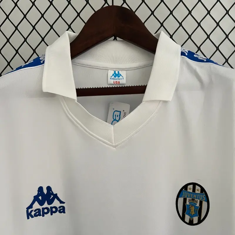 1990-1992 Juventus Jersey retro kit