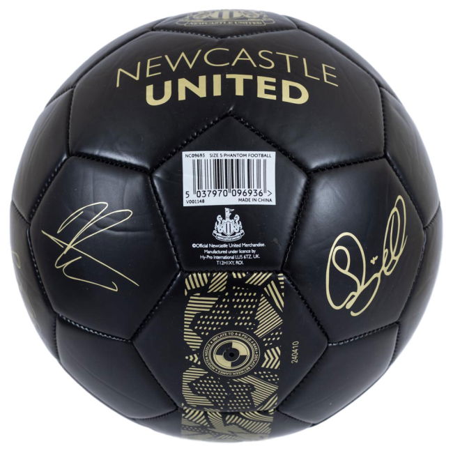 Authentic 2025-2026 Newcastle Football Shirt With Modern Design