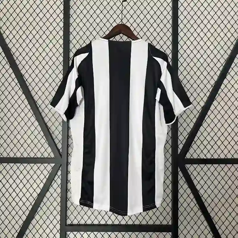 Cheap 2004-2005 Juventus Jersey retro kit