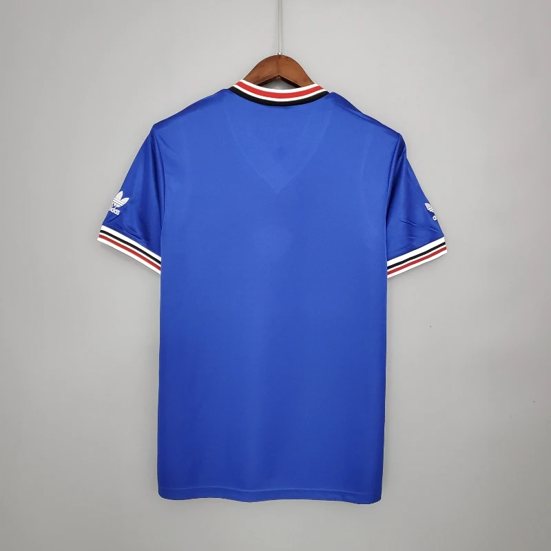 1985-1986 Manchester United Jersey retro kit