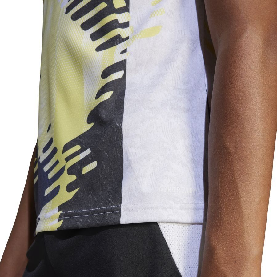 Juventus Training T Shirt Pre Match Pure Sulfur/jet Black/legend Ink K