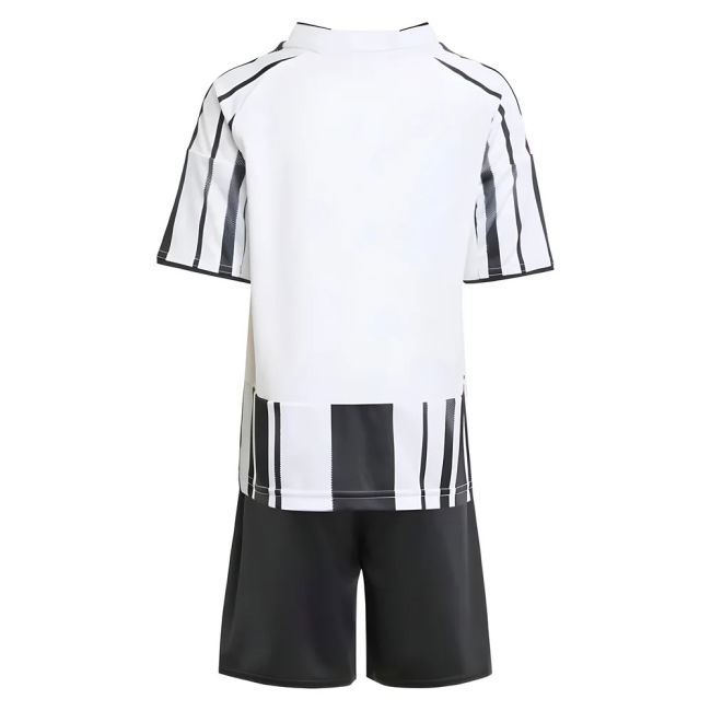 Official 2025-2026 Juventus Home With Modern Design - Long Lasting