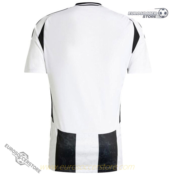 Juventus 24-25 Home Jersey with Save Children as Sponsor