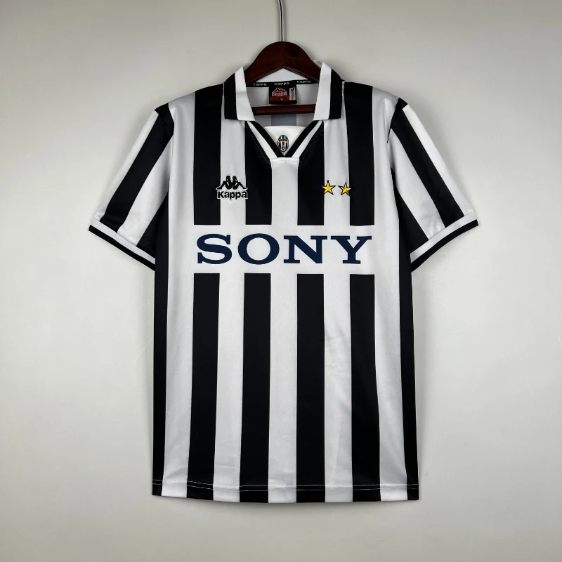 1996-1997 Juventus Jersey retro kit