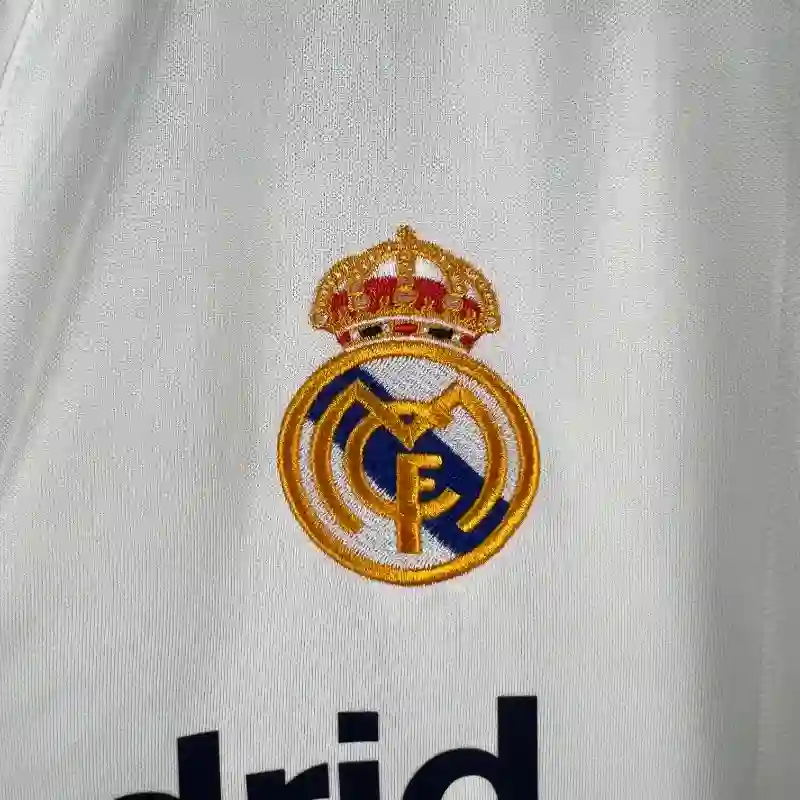 2001-2002 Real Madrid Jersey retro kit