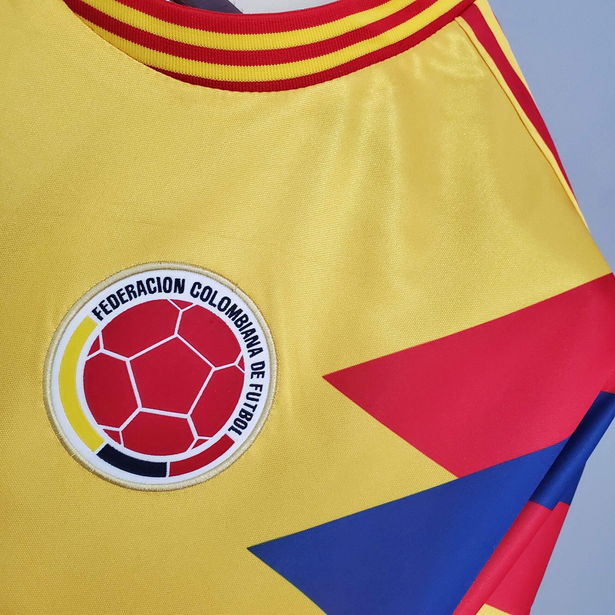 Cheap 1990 Colombia home kit