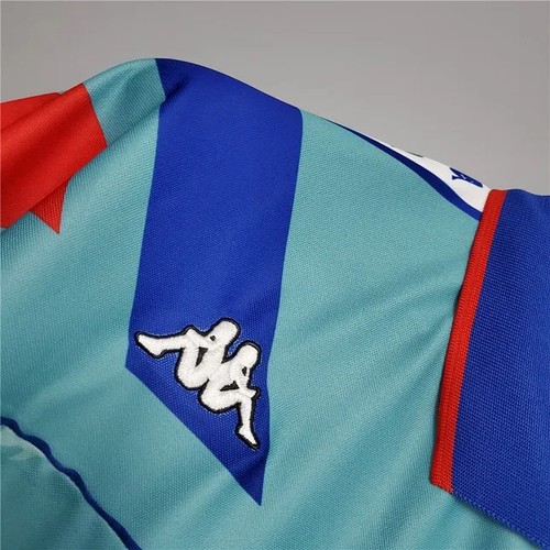 Top Grade 1992 International Camiseta Blue With Retro Design