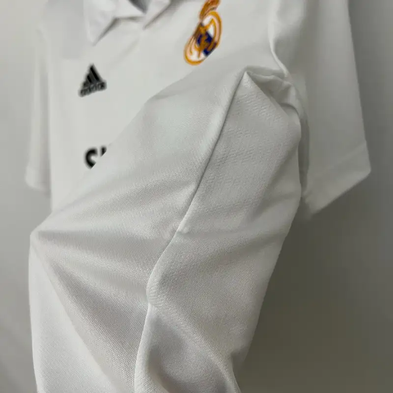 2002-2003 Real Madrid Jersey retro kit