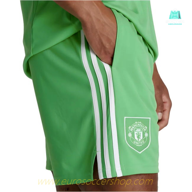 2025-2026 Man Utd Third Goalkeeper Shorts (Green)