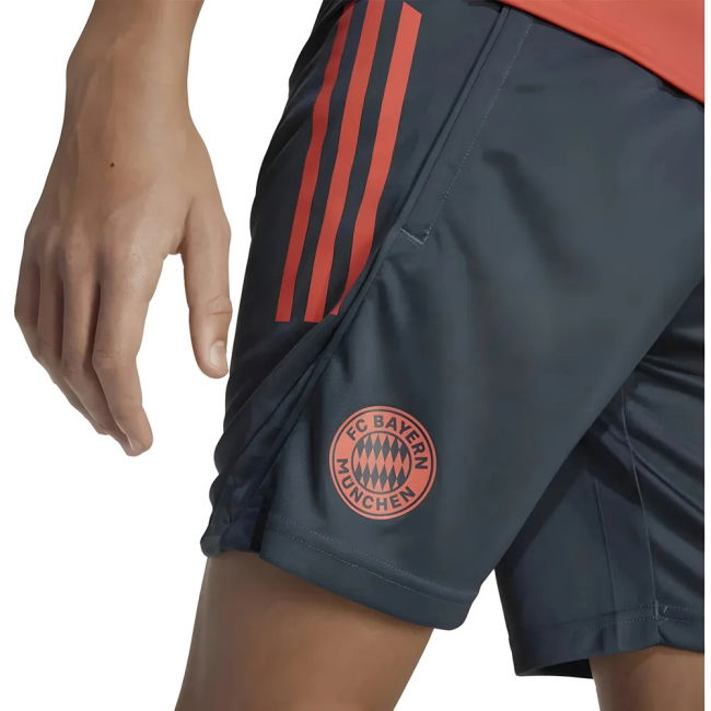 Bayern Munich 2025-2026 Training - Durable Fan Edition Edition -