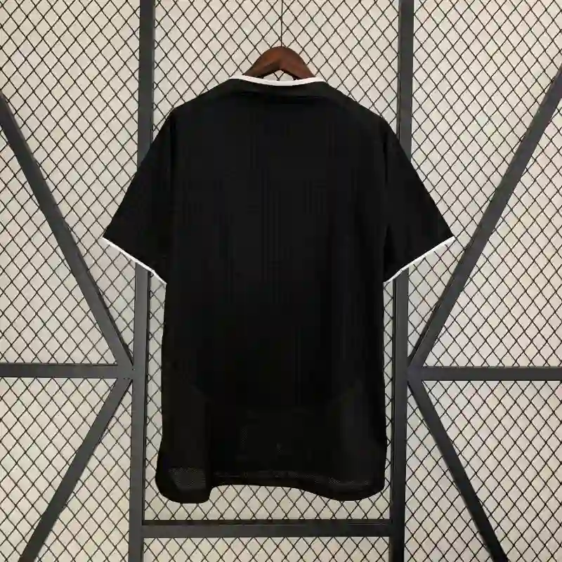 2003-2004 Manchester United Jersey retro kit