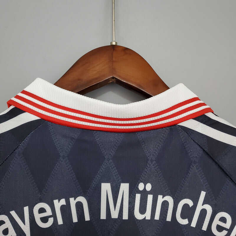 Cheap 1997/99 Bayern Munich kit