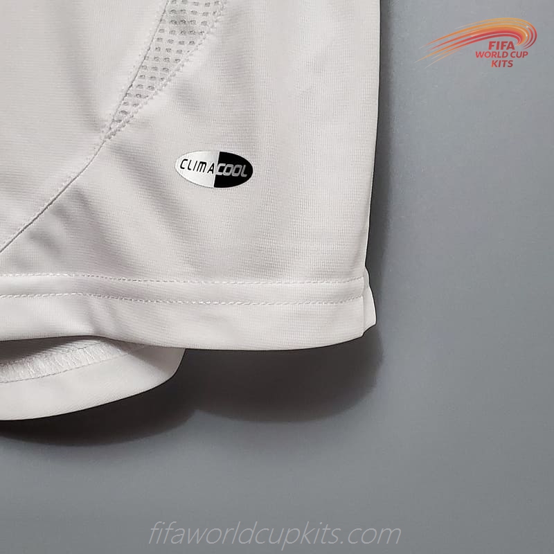 Liverpool 06-07 Alternate Football Strip