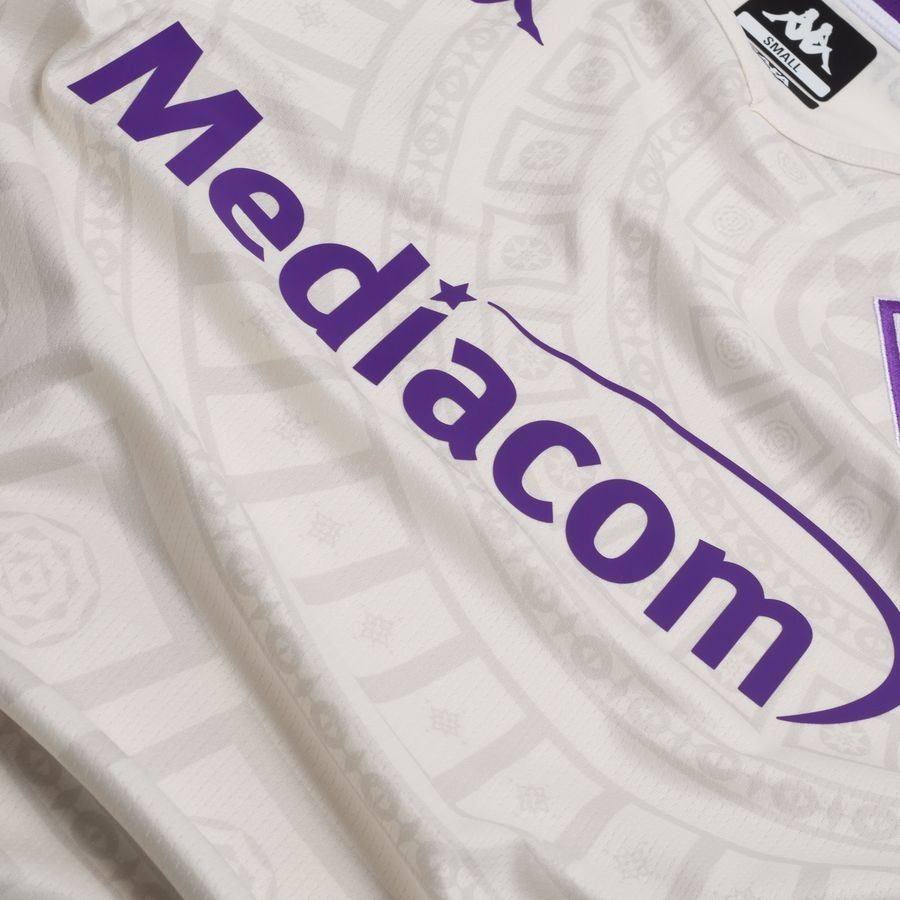 Fiorentina Away Shirt 2025/26 In Multiple Adult Sizes