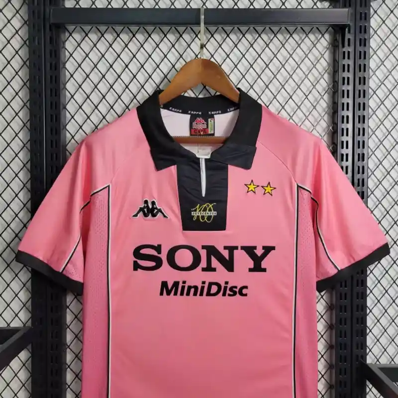 1997-1998 Juventus Jersey retro kit