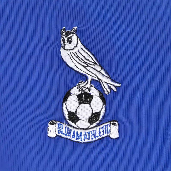 Chic Oldham Athletic 1970s Retro Football Shirt for Fan Wear