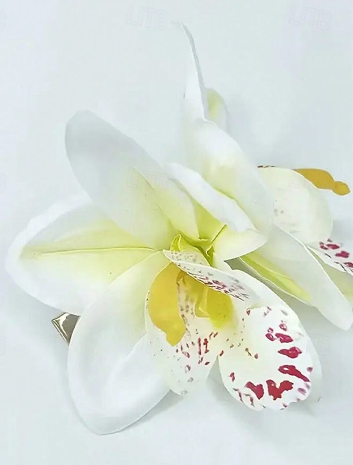 1PC Women's Hair Clip For Outdoor Holiday Festival Retro Handmade Fabric White Pink Orange