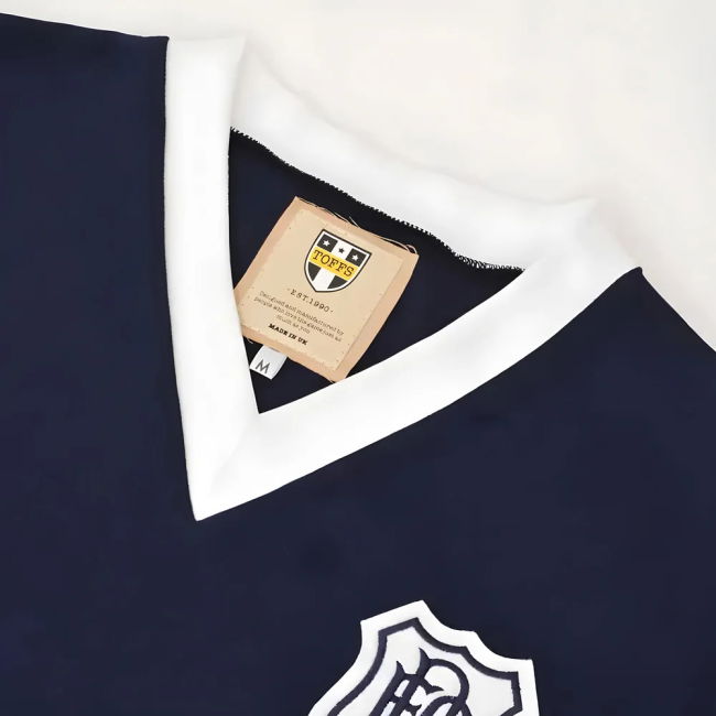Durable 2025-2026 Football Club Shirt With Retro Design