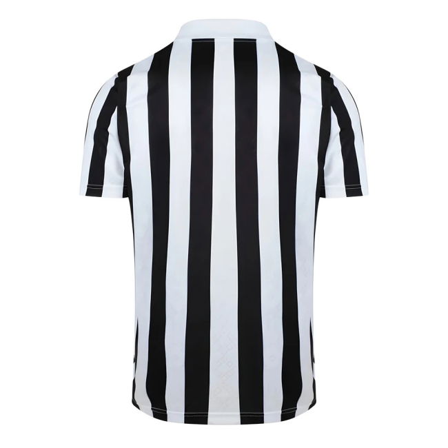 High Quality 2025-2026 Juventus Shirt With Classic Design