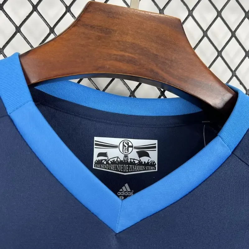 Cheap 2010-2011 FC Schalke 04 Jersey retro kit
