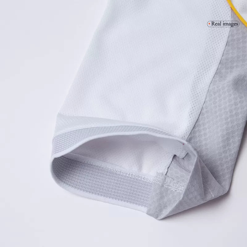 Player Version Real Madrid Home Soccer Jersey 2025/26 Authentic Kit