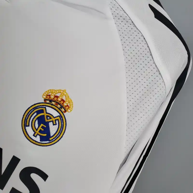 2005-2006 Long Sleeve Real Madrid Jersey retro kit