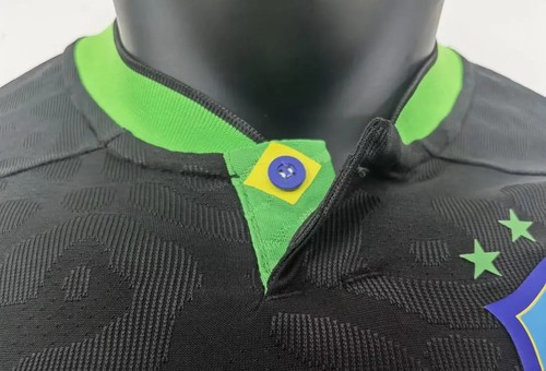 Limited Edition 2022 Brazil Premium Camiseta Black - Samba Football
