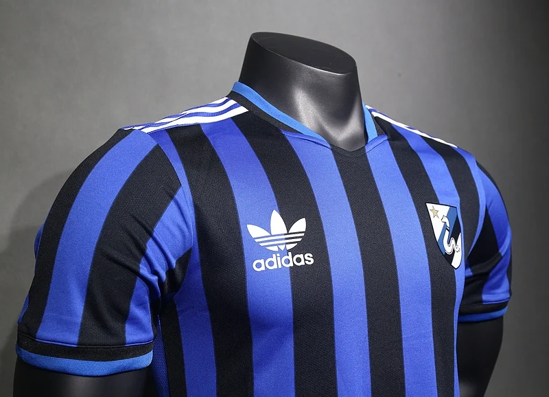 Player version Inter Milan Retro Special Soccer retro kit