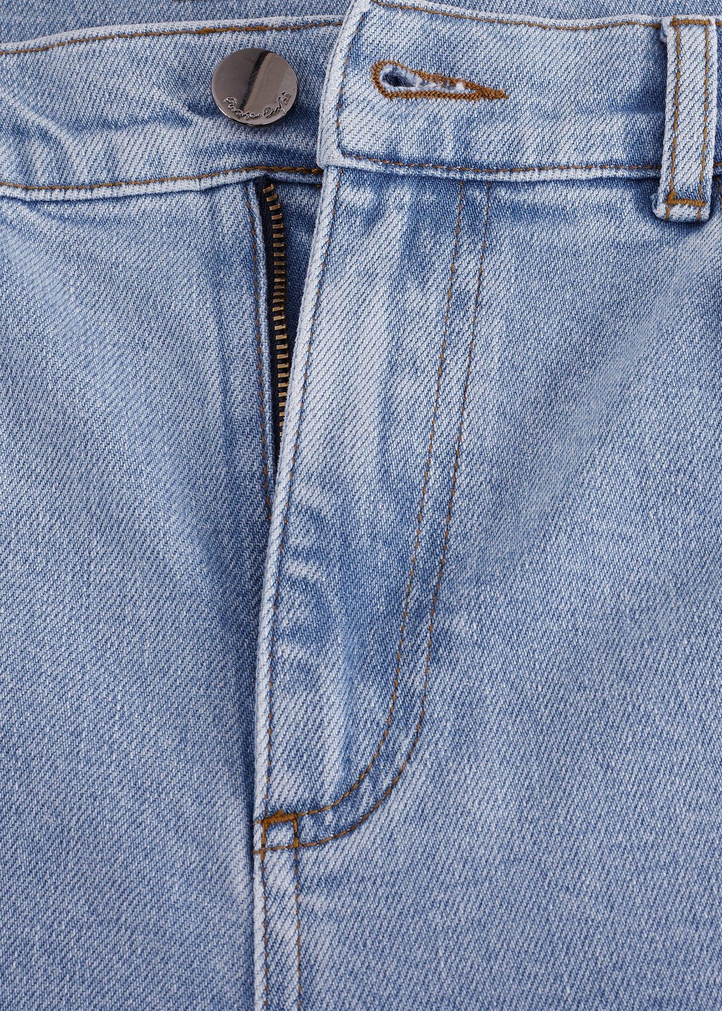 Petite Lexi Light Wash Straight Jean