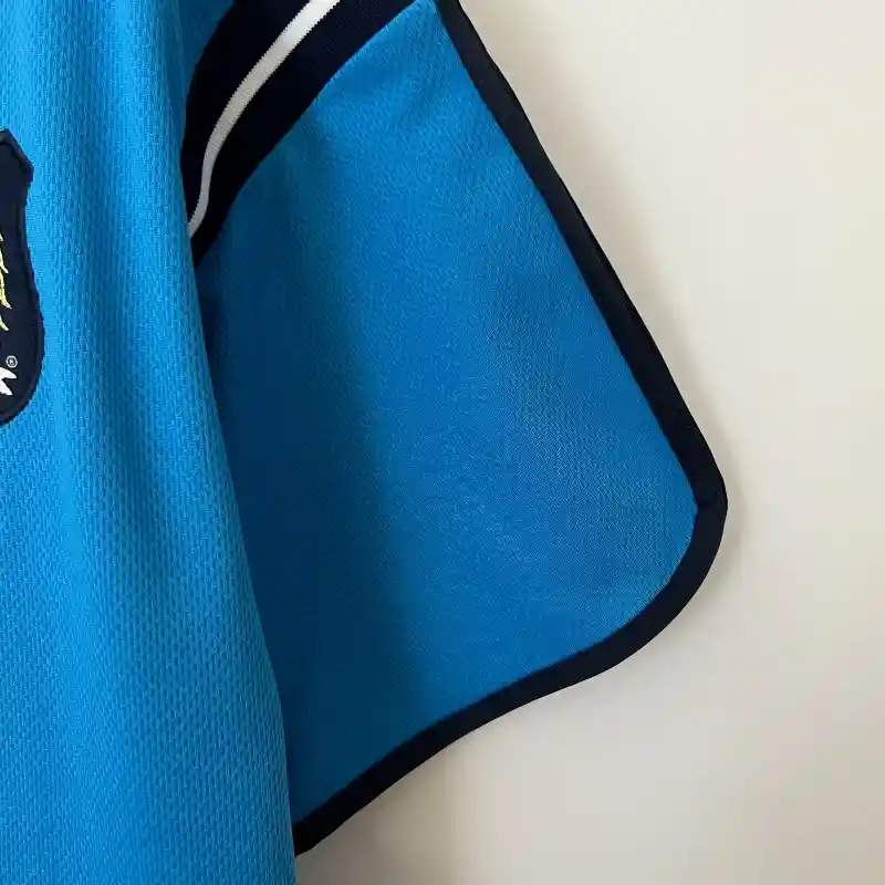 2001-2002 Manchester City Jersey retro kit
