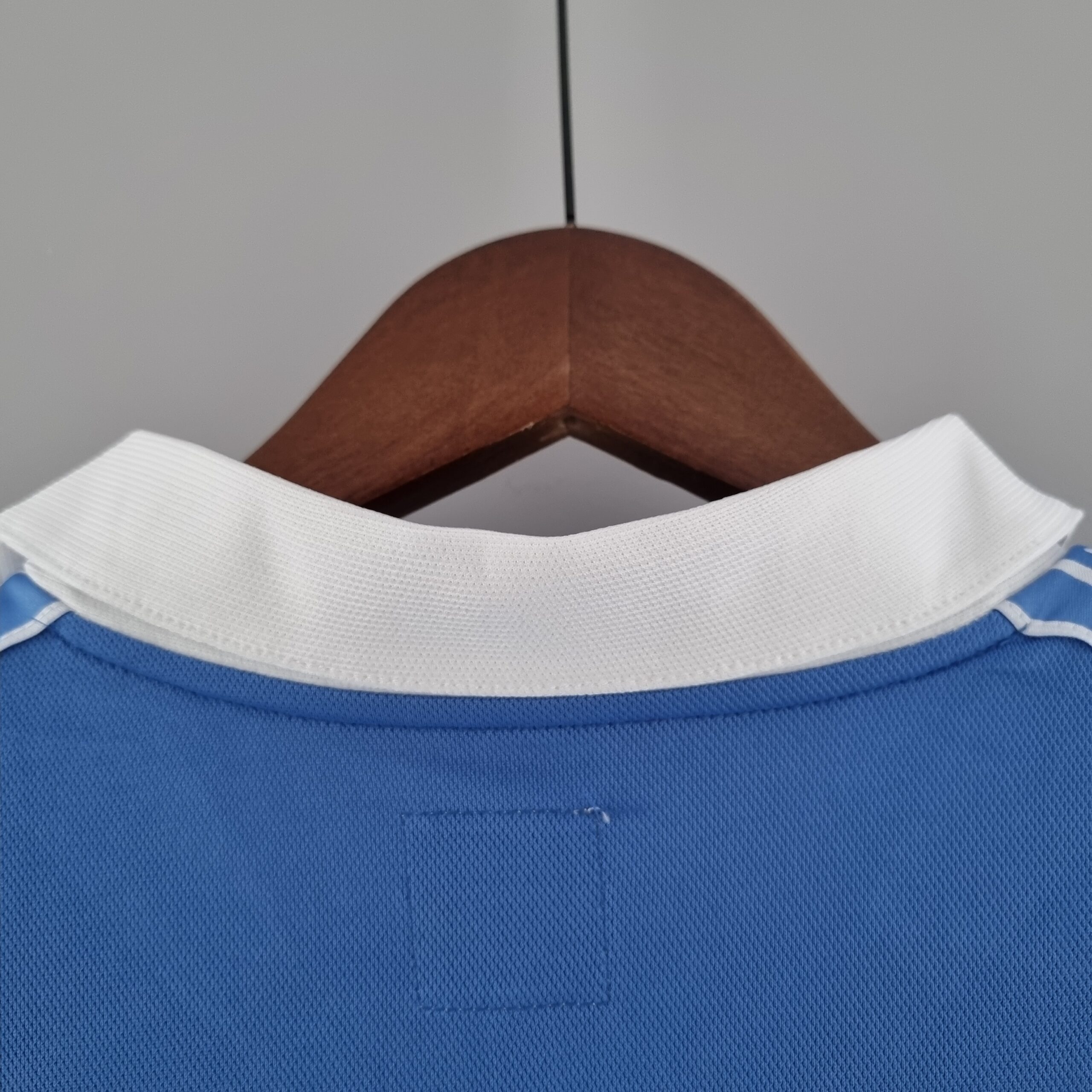 1981/82 Manchester City Finals retro kit