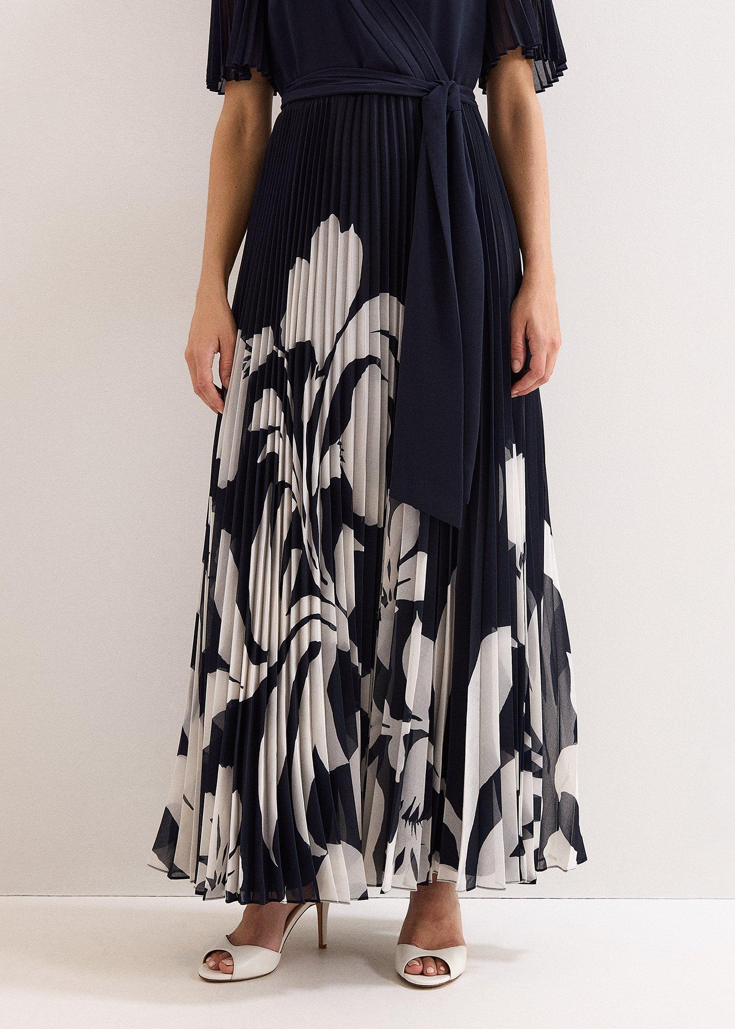 Petite Abigail Pleated Print Maxi Dress