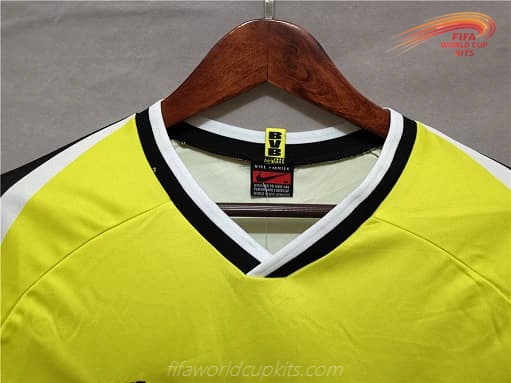 Dortmund Soccer Uniform 95-96 Traditional