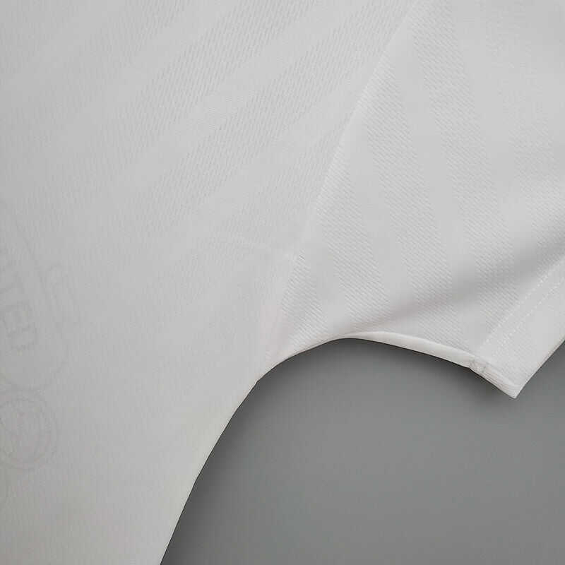 Cheap 1996-1997 Man United Away retro shirt