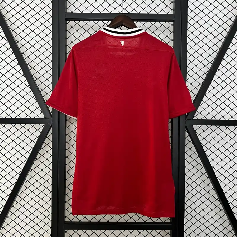 2011-2012 Manchester United Jersey retro kit