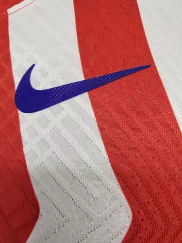 Authentic 2022 International Camiseta With Retro Design - European