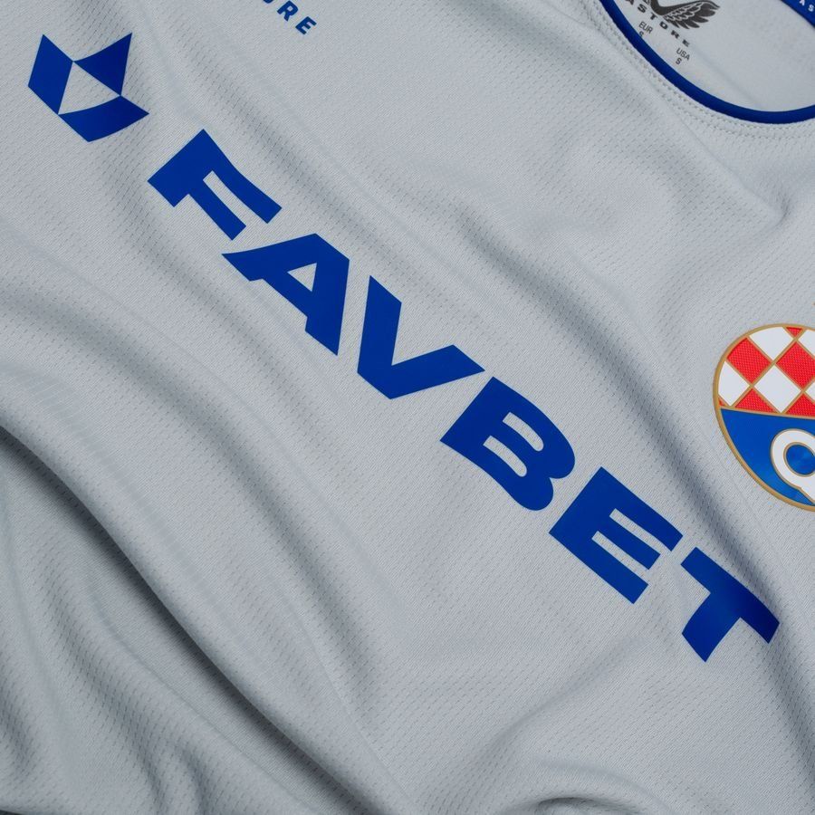 Dinamo Zagreb Away Shirt 2025/26 For Algeria Football Fans