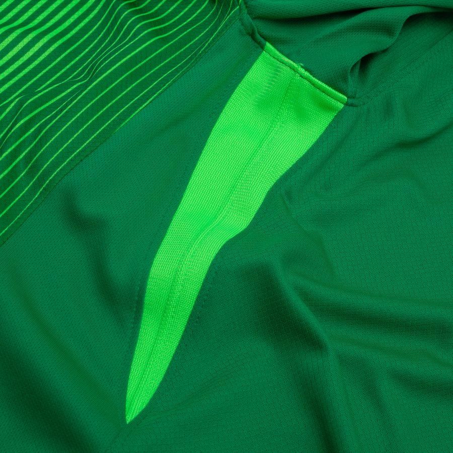 Barcelona Goalkeeper Shirt 2025/26 Long Sleeves Supporter Version