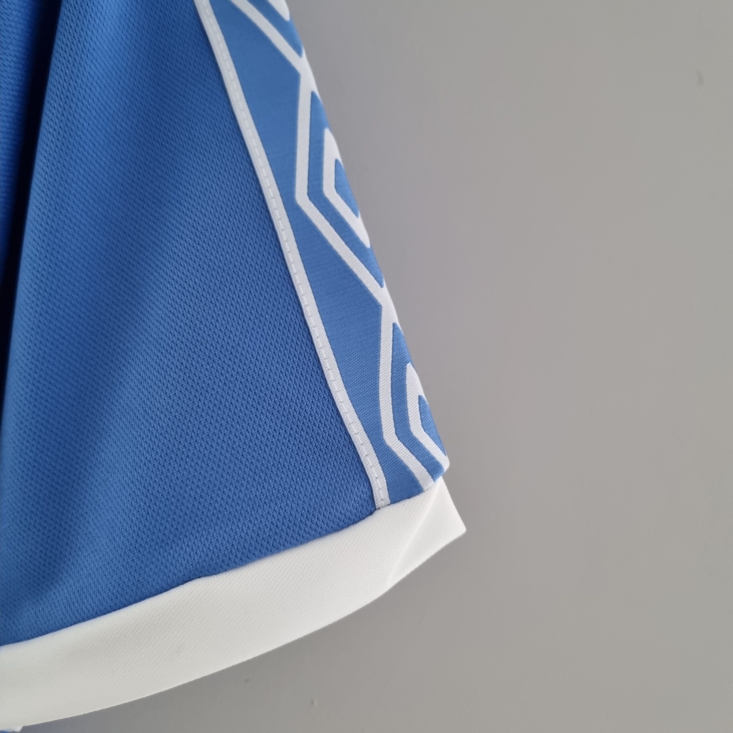1981/82 Manchester City Finals retro kit