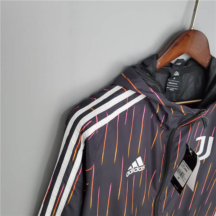 Juventus 21-22 Black Jacket Windbreaker - Official Replica 17430