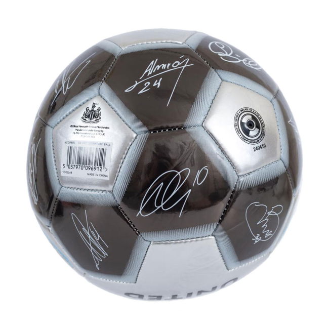 Women's Newcastle United FC Sig 26 Skill Ball