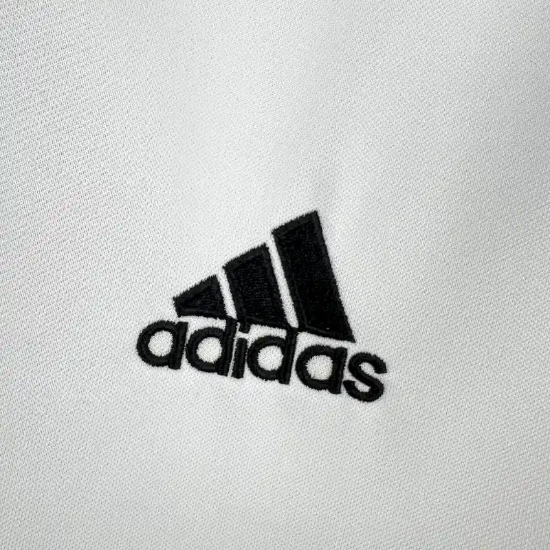 2002-2003 Real Madrid Jersey retro kit