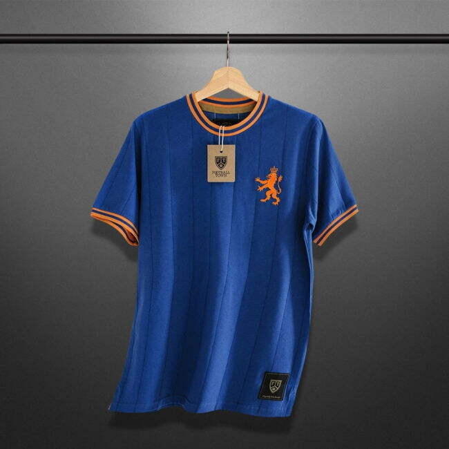 Wholesale Vintage Holland De Leeuw Away SSoccer Jersey Mature