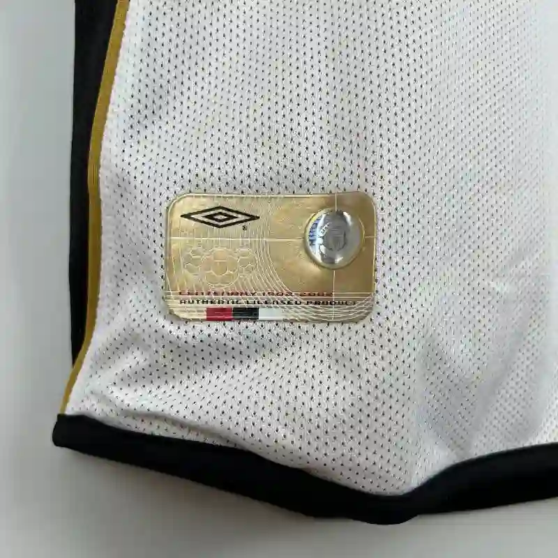 2001-2002 Manchester United Retro Kit – 100th Anniversary Edition (Reversible)