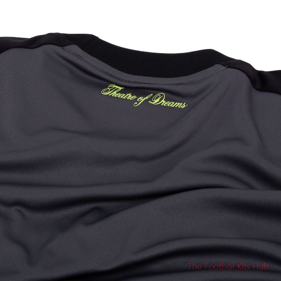 Manchester United Goalkeeper Shirt 2025/26 Kids Long Sleeves
